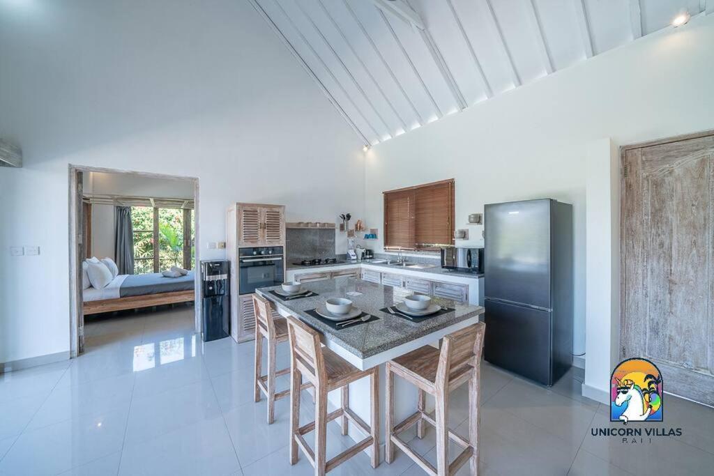 Villa Eva - By Unicorn Villas Bali Улувату Экстерьер фото