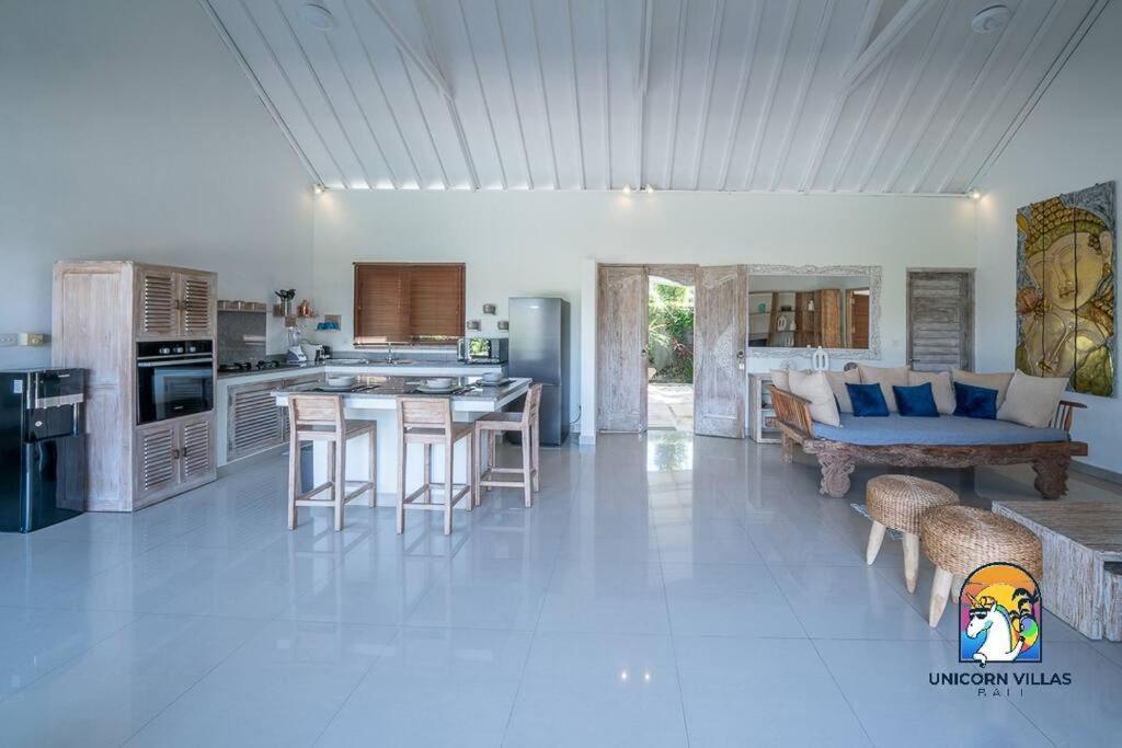 Villa Eva - By Unicorn Villas Bali Улувату Экстерьер фото