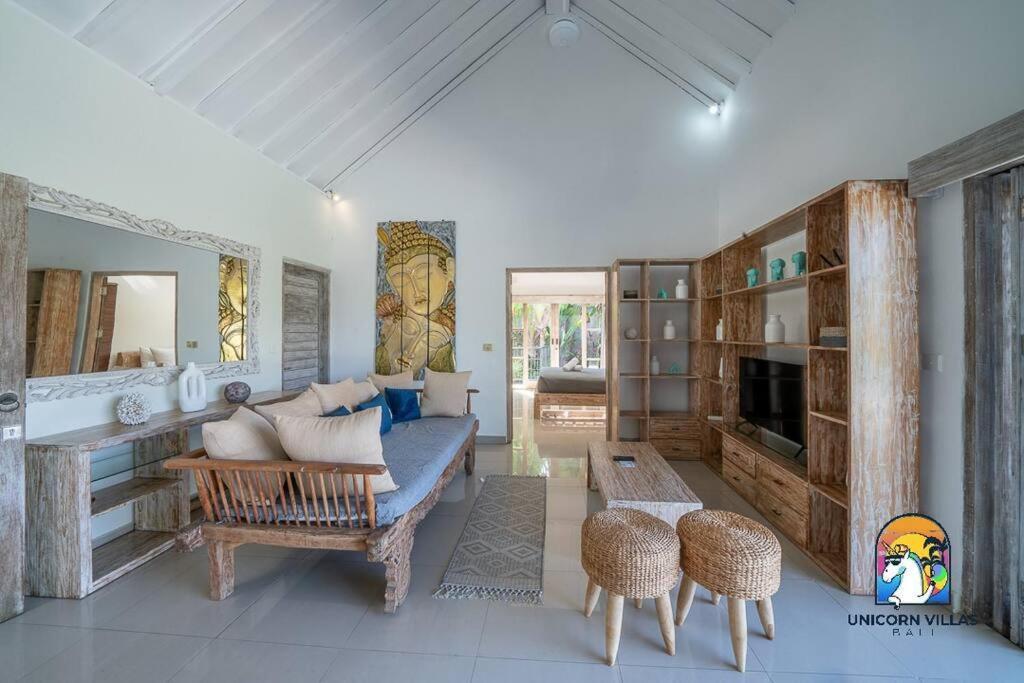 Villa Eva - By Unicorn Villas Bali Улувату Экстерьер фото