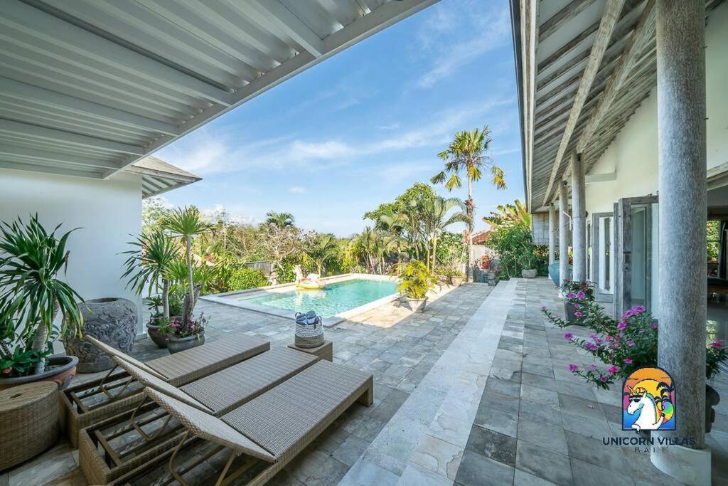 Villa Eva - By Unicorn Villas Bali Улувату Экстерьер фото